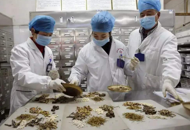 新冠肺炎疫情人物同防市民如何做？請看這里！