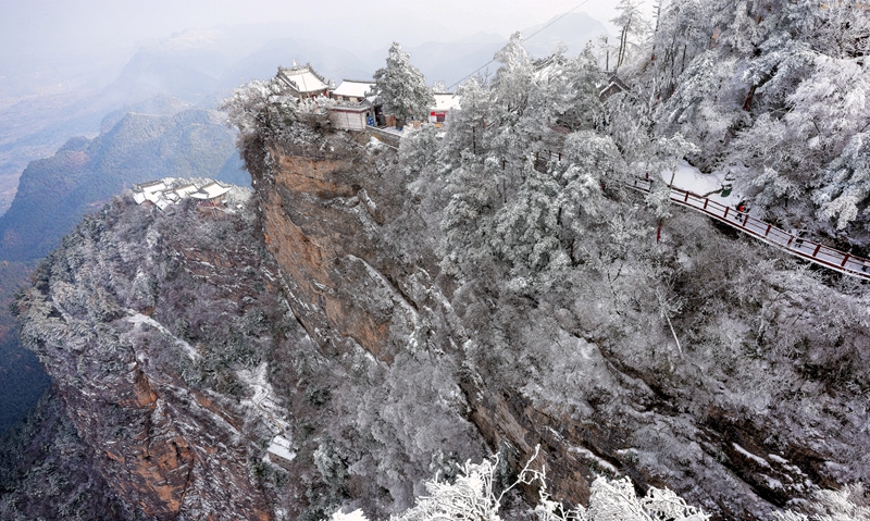 【飛閱甘肅】成縣雞峰山：雪后聽(tīng)梵音 登高覓勝景