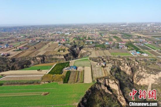 圖為位于甘肅省慶陽市西峰區境內的南佐遺址地貌。(資料圖) 甘肅省文物局供圖